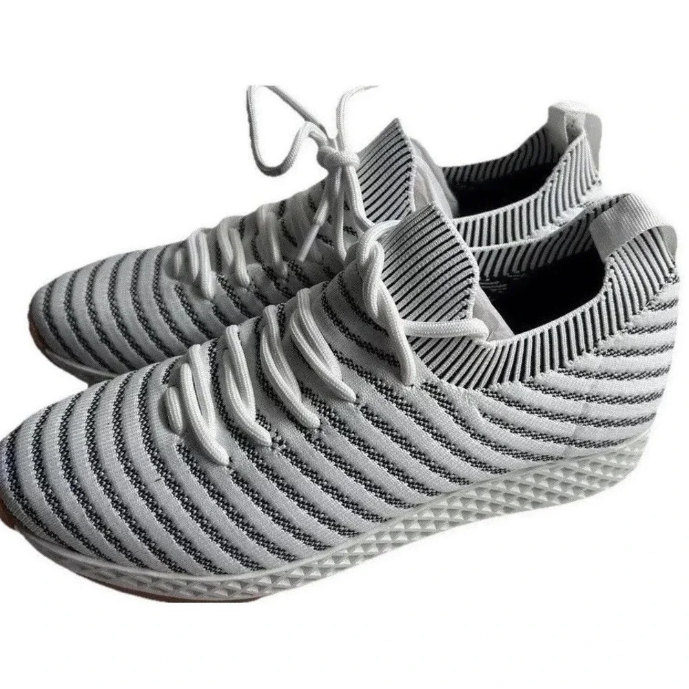 New Urban Sport Sneakers By J/Slides Women's Black White Knit Opy US 8M
